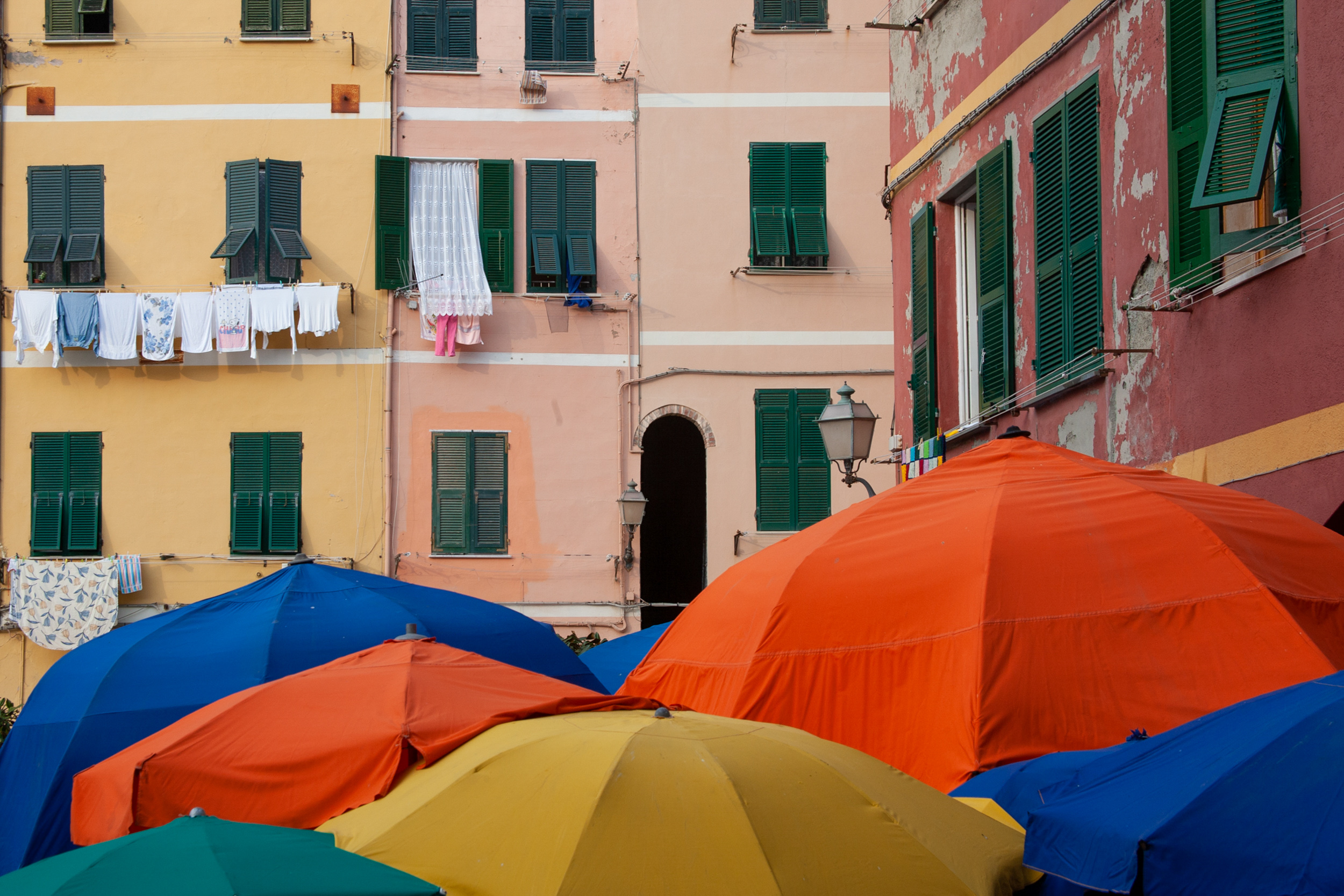 Travel Photographer and Writer, Caryn B Davis, Vernazza, Cinque Terre, Italy